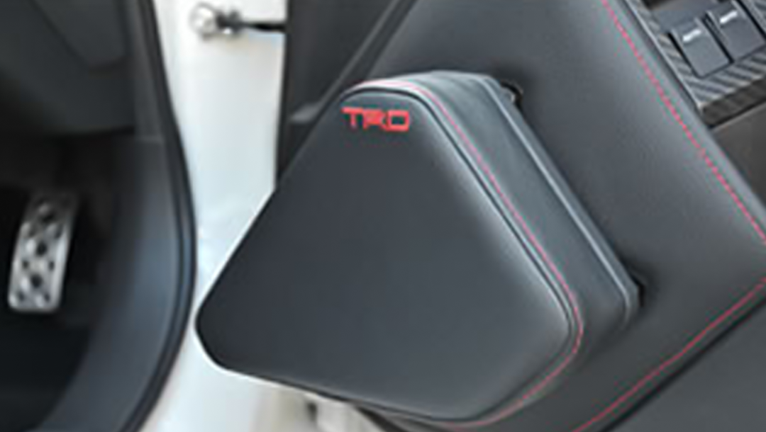 86前期】TRD ニーパッド | VROOM 86前期】TRD ニーパッド | VROOM