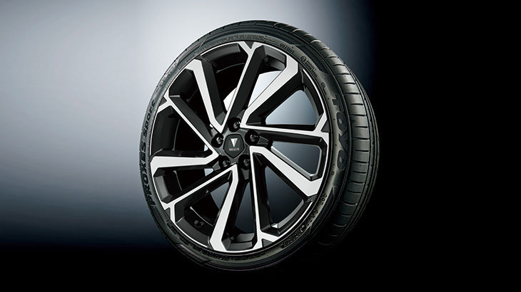 【カローラ210系】18インチ アルミホイール& タイヤ4本セット MODELLISTA WingDancerXⅢ〈ブラック×ポリッシュ〉＆TOYO TIRES PROXES Sport